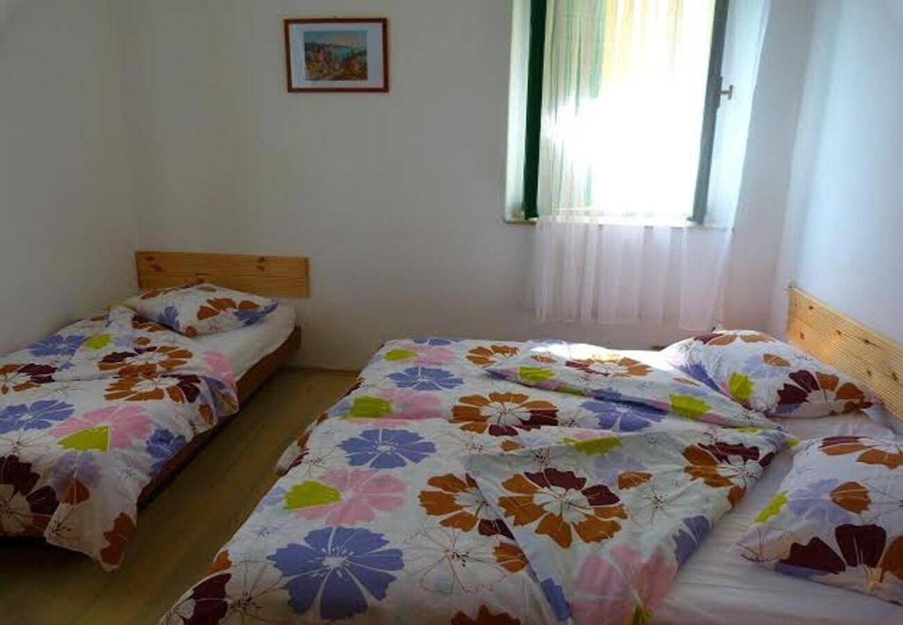 Holiday Home Villa Jadran - 10 M From Beach Preko Kültér fotó