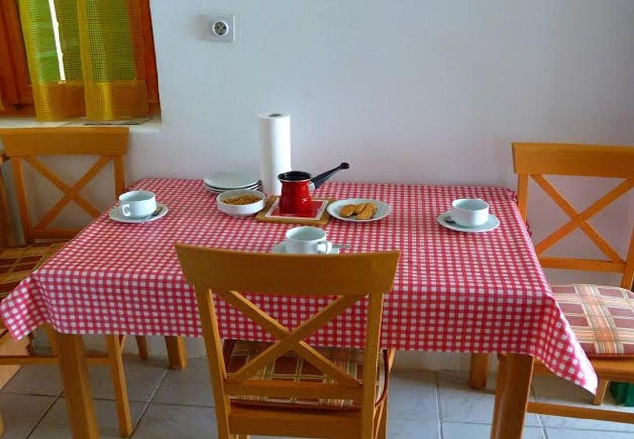 Holiday Home Villa Jadran - 10 M From Beach Preko Kültér fotó
